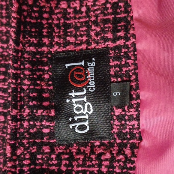 2/$50 Black & Pink Blazer - Size 9 - Picture 6 of 9
